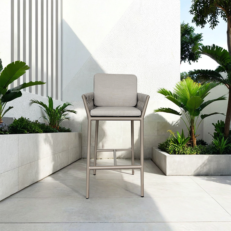 Outdoor high-legged bar chair