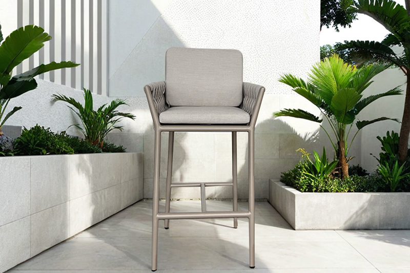 Outdoor high-legged bar chair