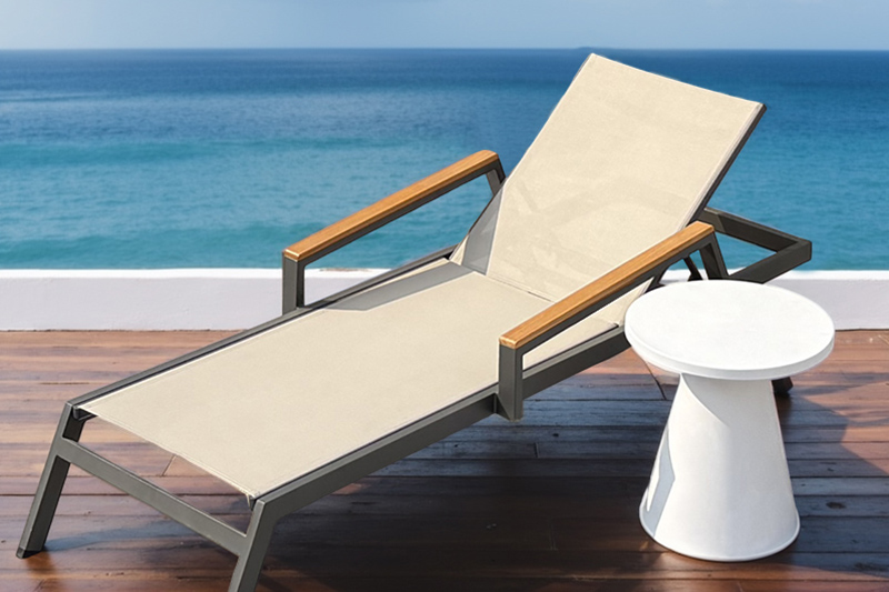 Outdoor aluminium pool loungers